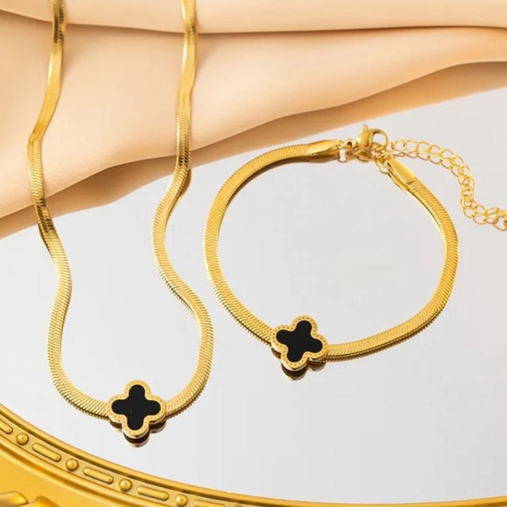Elegant Gold and Black Jewelry Set Necklace And Bracelet Waterproof Stainless.